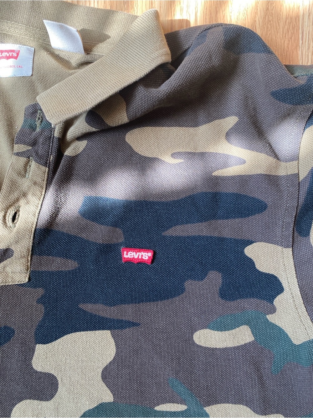 Y2K Levi's Camo Polo Men's M - Picture 3 of 7